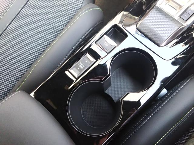 208 GT フルLEDヘッドライト 10インチタッチスクリーン アップルカープレイ アンドロイドオート バックカメラ クリアランスソナー 衝突軽減 ACC スマートキー ワイヤレスチャージ 純正17インチAW(25枚目)