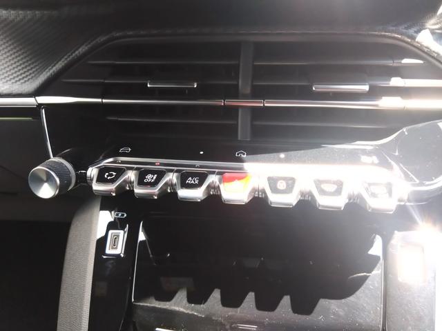 208 GT フルLEDヘッドライト 10インチタッチスクリーン アップルカープレイ アンドロイドオート バックカメラ クリアランスソナー 衝突軽減 ACC スマートキー ワイヤレスチャージ 純正17インチAW(67枚目)