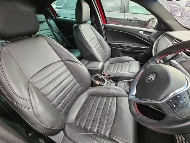 ジュリエッタ ヴェローチェ 1750 TBI フルセグナビ 電動シート キセノンライト パドルシフト クルコン ETC 純正18インチAW(50枚目)