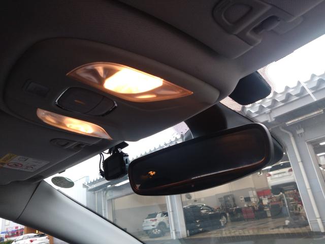 ジープ・コンパス リミテッド キセノンライト 純正フルセグナビ カープレイ アンドロイドオート ハーフレザー ACC バックカメラ 電動リアゲート レーンキープ パークソナー ブラインドスポット シートヒーター 純正18インチAW(24枚目)