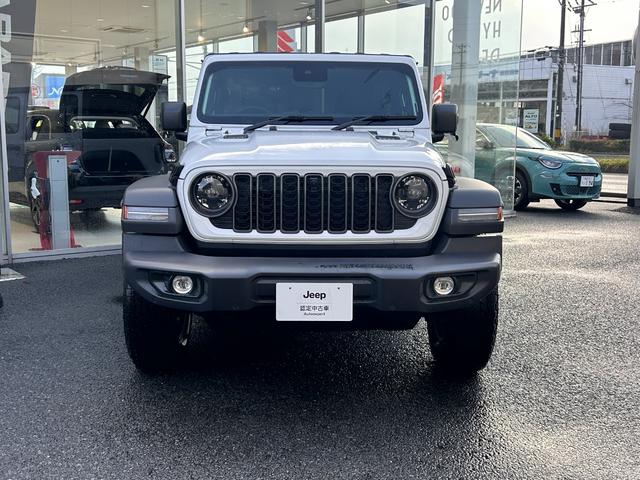 ジープ・ラングラーアンリミテッド スポーツ 後期モデル LEDライト 純正ナビ(5枚目)