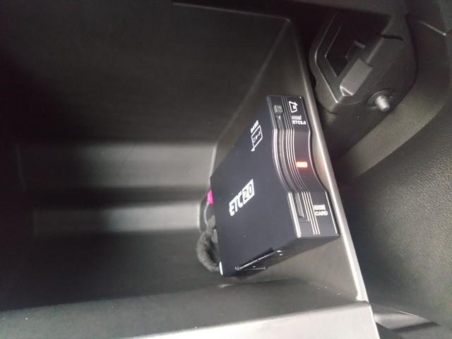 ジープ・ラングラーアンリミテッド スポーツ 後期モデル LEDライト 純正ナビ(20枚目)