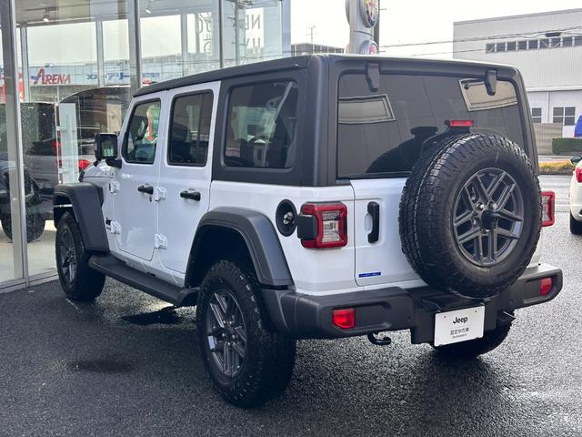 ジープ・ラングラーアンリミテッド スポーツ 後期モデル LEDライト 純正ナビ(51枚目)