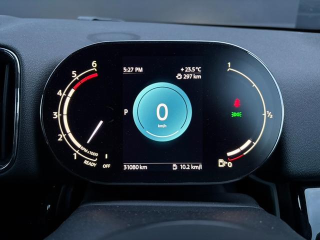 ＭＩＮＩ クーパーＤクロスオーバーオール４エッセンシャルトリム　純正ナビ　バックカメラ　ＬＥＤヘッドライト　オートライト　フロントフォグランプ　ユニオンジャックテールランプ　オートワイパー　電動リアゲート　ＥＴＣ２．０車載器　純正１８インチホイール　シートヒーター（27枚目）