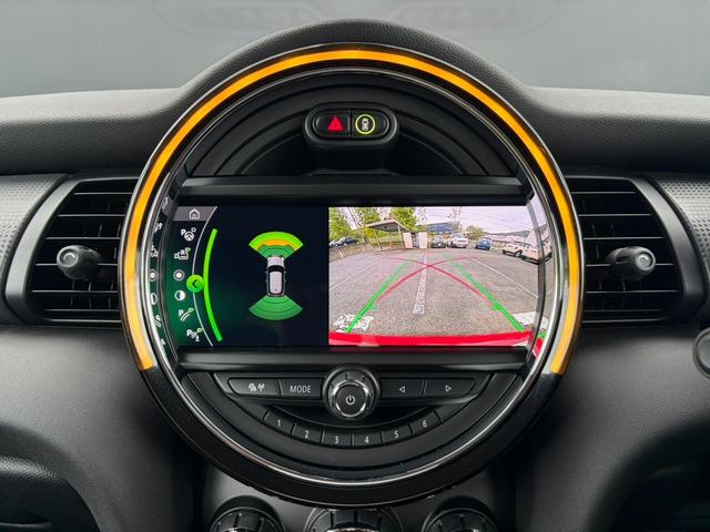 ＭＩＮＩ クーパー　純正ナビ　バックカメラ　ＬＥＤヘッドライト　オートライト　フロントフォグランプ　ユニオンジャックテールランプ　オートワイパー　ＥＴＣ車載器　純正１５インチホイール　アームレスト　キーレス（34枚目）