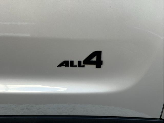 ＭＩＮＩ クーパーＤ　クロスオーバーオール４ハイランドＥＤ　ナビゲーション　ＡｐｐｌｅＣａｒｐｌａｙ　リアカメラ　ＬＥＤヘッドライト　オートライト　ユニオンジャックテールランプ　フロントフォグランプ　オートワイパー　純正１８インチホイール　ＥＴＣ２．０車載器（17枚目）