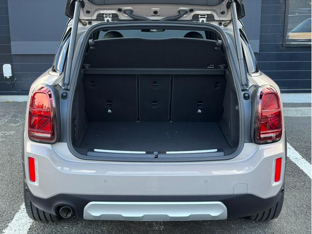 ＭＩＮＩ クーパーＤ　クロスオーバーオール４ハイランドＥＤ　ナビゲーション　ＡｐｐｌｅＣａｒｐｌａｙ　リアカメラ　ＬＥＤヘッドライト　オートライト　ユニオンジャックテールランプ　フロントフォグランプ　オートワイパー　純正１８インチホイール　ＥＴＣ２．０車載器（22枚目）