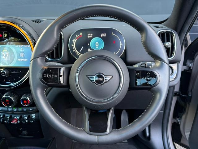 ＭＩＮＩ クーパーＤ　クロスオーバーオール４ハイランドＥＤ　ナビゲーション　ＡｐｐｌｅＣａｒｐｌａｙ　リアカメラ　ＬＥＤヘッドライト　オートライト　ユニオンジャックテールランプ　フロントフォグランプ　オートワイパー　純正１８インチホイール　ＥＴＣ２．０車載器（29枚目）