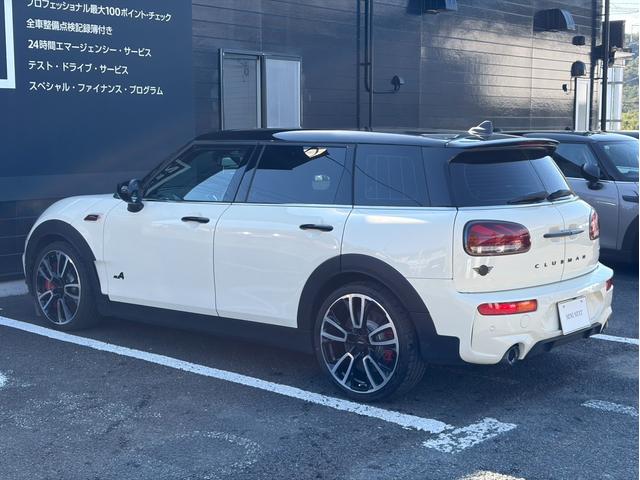 ＭＩＮＩ ジョンクーパーワークス　クラブマン　ナビ　リアカメラ　ＬＥＤヘッドライト　前車追従クルーズコントロール　衝突被害軽減ブレーキ　純正１９インチホイール　オートライト　オートワイパー　パドルシフト（16枚目）