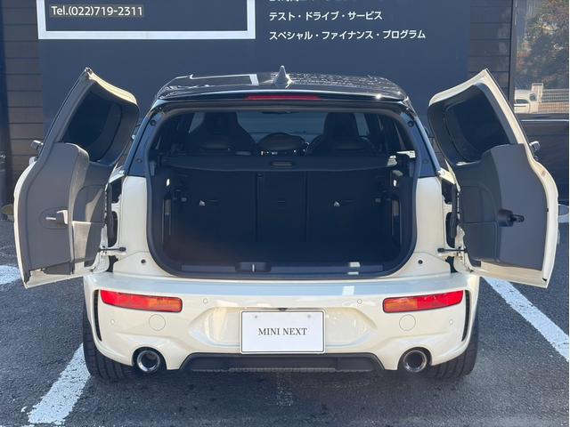 ＭＩＮＩ ジョンクーパーワークス　クラブマン　ナビ　リアカメラ　ＬＥＤヘッドライト　前車追従クルーズコントロール　衝突被害軽減ブレーキ　純正１９インチホイール　オートライト　オートワイパー　パドルシフト（19枚目）