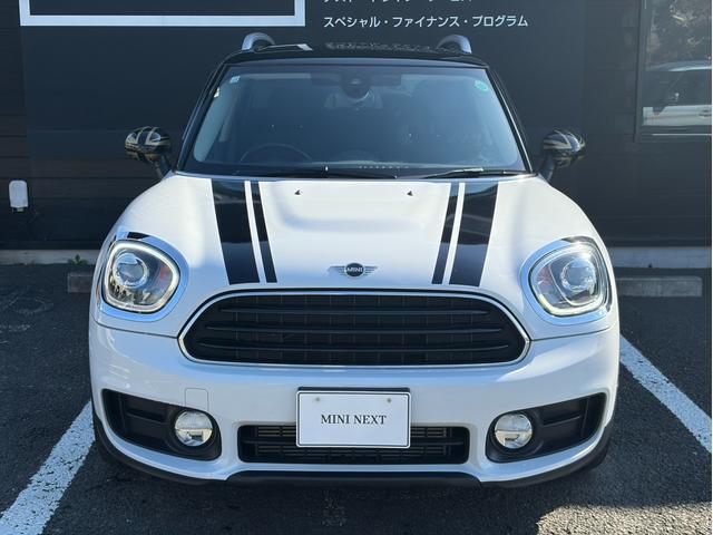 MINI クーパーD クロスオーバー オール4 ナビ リアカメラ LEDヘッドライト 純正18インチホイール PDCセンサー ETC 前車追従クルーズコントロール 衝突被害軽減ブレーキ オートライト オートワイパー シートヒーター(8枚目)