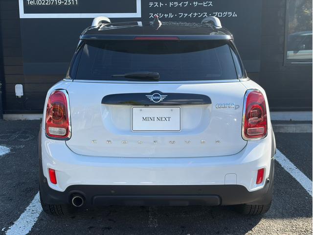 MINI クーパーD クロスオーバー オール4 ナビ リアカメラ LEDヘッドライト 純正18インチホイール PDCセンサー ETC 前車追従クルーズコントロール 衝突被害軽減ブレーキ オートライト オートワイパー シートヒーター(16枚目)