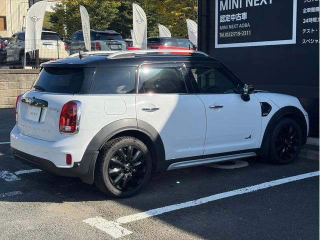 MINI クーパーD クロスオーバー オール4 ナビ リアカメラ LEDヘッドライト 純正18インチホイール PDCセンサー ETC 前車追従クルーズコントロール 衝突被害軽減ブレーキ オートライト オートワイパー シートヒーター(18枚目)