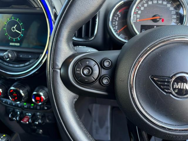 MINI クーパーD クロスオーバー オール4 ナビ リアカメラ LEDヘッドライト 純正18インチホイール PDCセンサー ETC 前車追従クルーズコントロール 衝突被害軽減ブレーキ オートライト オートワイパー シートヒーター(28枚目)