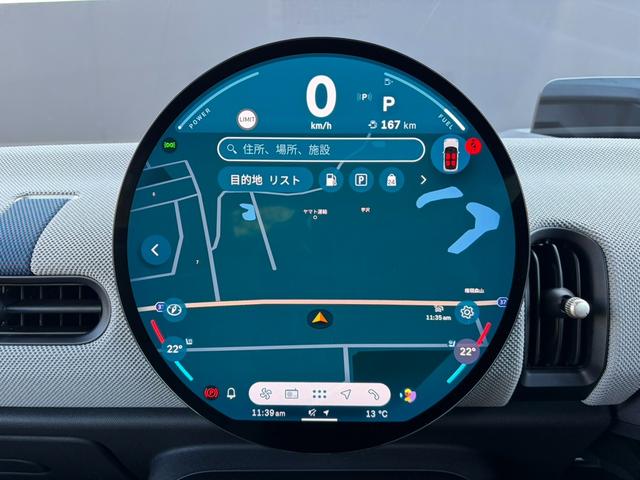 ＭＩＮＩ クーパーＳ　クラシック・トリム　純正ナビ　リアカメラ　ＬＥＤヘッドライト　全方位カメラ　純正１７インチホイール　前車追従クルーズコントロール　衝突被害軽減ブレーキ　パーキングアシスト　ＰＤＣセンサー　ヘッドアップディスプレイ（3枚目）