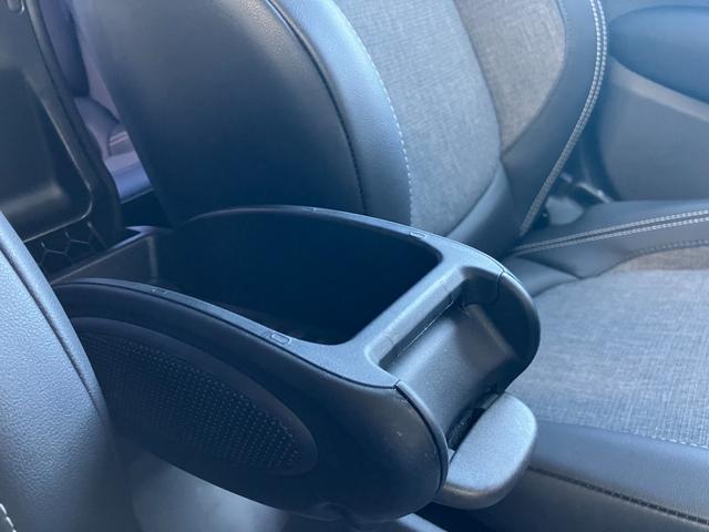 MINI クーパーD ナビゲーション リアカメラ LEDライト 前車追従クルーズコントロール 衝突被害軽減ブレーキ 純正16インチホイール オートライト オートワイパー デジタルメーター シートヒーター 電動パーキング(40枚目)