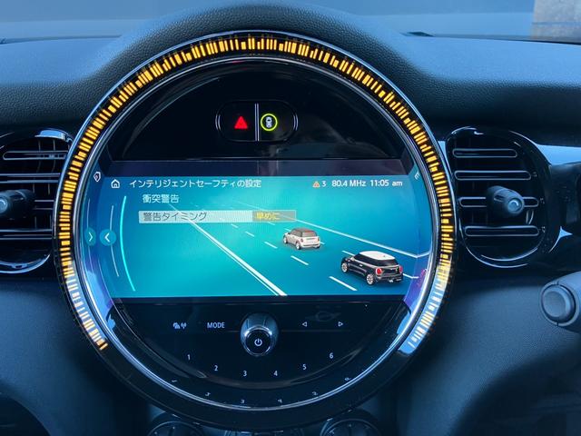 ＭＩＮＩ クーパーＤ　ナビゲーション　リアカメラ　ＬＥＤライト　純正１６インチホイール　前車追従クルーズコントロール　前後ＰＤＣセンサー　衝突被害軽減ブレーキ　デジタルスピードメーター　オートライト　オートワイパー（33枚目）