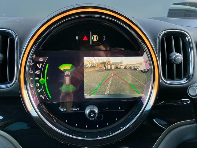 ＭＩＮＩ クーパーＤ　クロスオーバー　オール４　ナビゲーション　リアカメラ　ＬＥＤライト　純正１８インチホイール　前車追従クルーズコントロール　衝突被害軽減ブレーキ　オートライト　オートワイパー　ヘッドアップディスプレイ　前後ＰＤＣセンサー（35枚目）