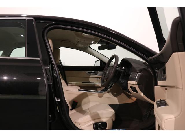 ピュア JAGUAR認定中古車 ワンオーナー 純正ナビ(26枚目)
