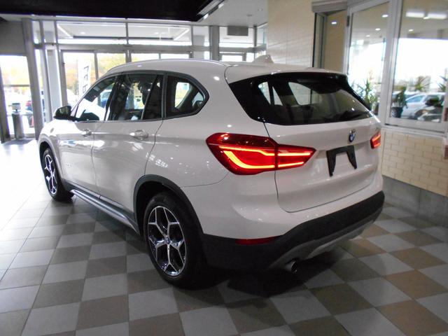 xDrive 18d xライン 4WD(3枚目)