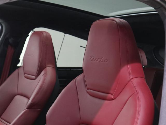 カイエンクーペ カイエンターボ クーペ ターボTip-S Rセンターシート4WD(6枚目)