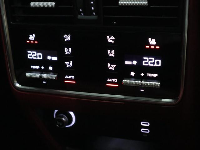 カイエンクーペ カイエンターボ クーペ ターボTip-S Rセンターシート4WD(21枚目)