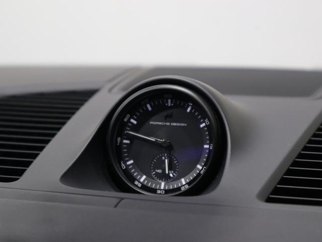 カイエンクーペ カイエンターボ クーペ ターボTip-S Rセンターシート4WD(28枚目)