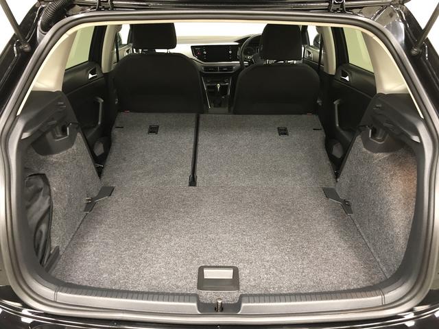 ポロ TSIコンフォートラインリミテッド LEDヘッドライト(オートハイコントロール機能、LEDポジションランプ付き) リヤビューカメラ ETC2.0対応車載器 スマートエントリー&スタートシステム 185/65R15(5枚目)