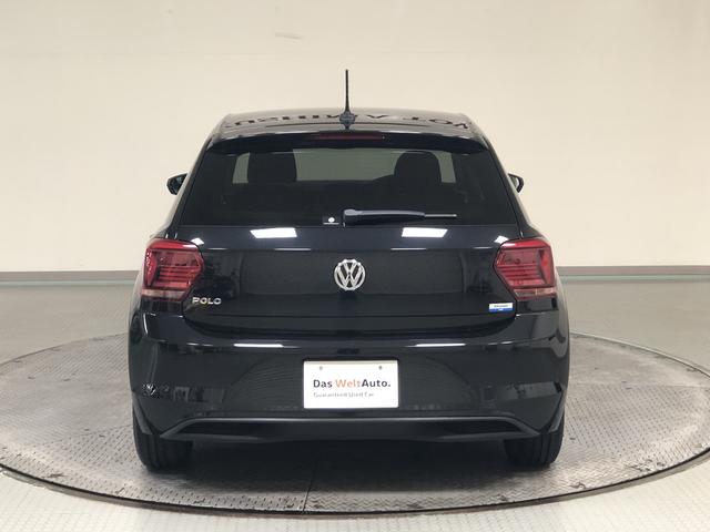 ポロ TSIコンフォートラインリミテッド LEDヘッドライト(オートハイコントロール機能、LEDポジションランプ付き) リヤビューカメラ ETC2.0対応車載器 スマートエントリー&スタートシステム 185/65R15(10枚目)