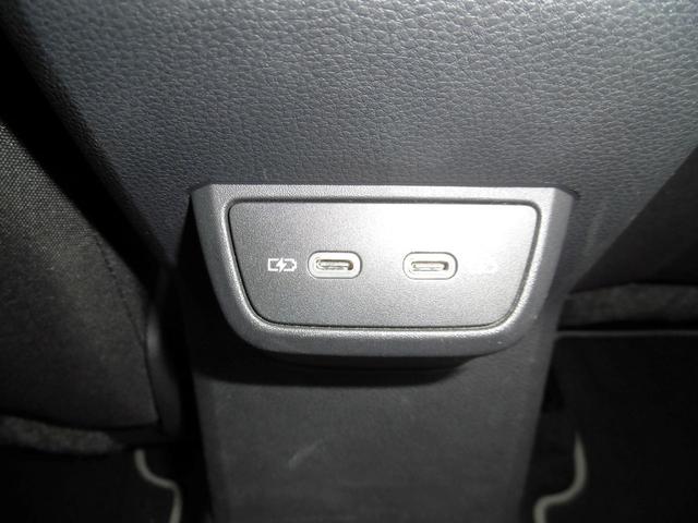 ポロ TSIコンフォートライン アダプティブクルーズコントロール“ACC”リヤビューカメラ 駐車支援システム“Park Assist”LEDヘッドライト USBポート(type-C) スマートエントリー&スタートシステム(12枚目)