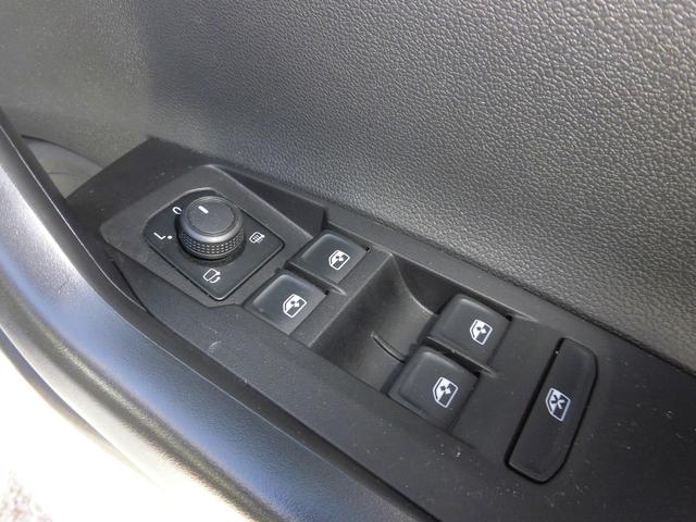 ポロ TSIアクティブ アダプティブクルーズコントロール“ACC”同一車線内全車速運転支援システム“Travel Assist” 185/60R15 デジタルメータークラスター“Digital Cockpit”(8枚目)