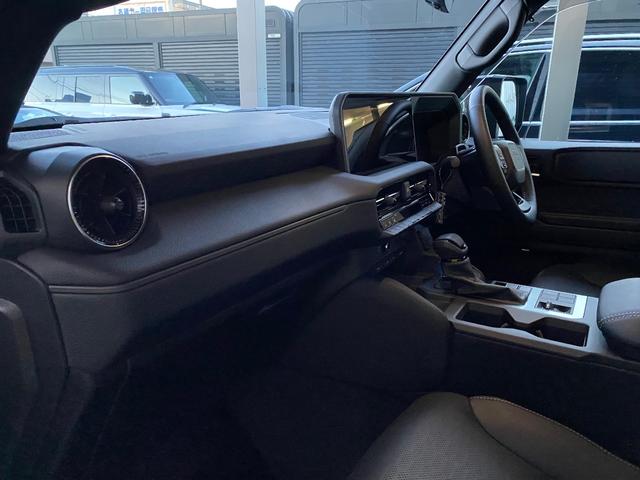 ランドクルーザー２５０ ＶＸ　丸目　シートヒーター　ベンチレーション　デジタルインナーミラー　ワンオーナー（80枚目）