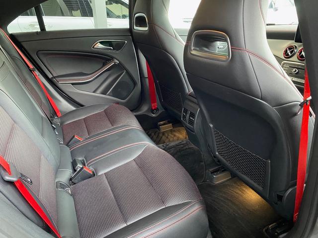 ＣＬＡクラス ＣＬＡ２５０シュポルト　４マチック　ＣＬＡ２５０シュポルト　４マチック（５名）ブラインドスポットアダプティブクルーズコントロールプロ　パノラマサンルーフ　自動ハイビームコントロールスタティックＬＥＤヘッドランプＡＭＧスタイリング　ｐｋｇ（3枚目）