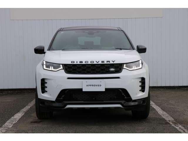 マトリクスＬＥＤヘッドライトが装備されており、対向車や先行車に眩しさを与えないよう照射範囲を自動で制御する為周りに配慮しながらドライブを楽しむことができます。