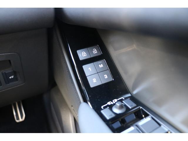 レンジローバーヴェラール ダイナミック SE P400e ブラックエクステリアパック 固定式サンルフ ACC ETC2.0 無接点充電 USB充電口 フロントシートH&C 20インチAW PHEV 黒革(32枚目)