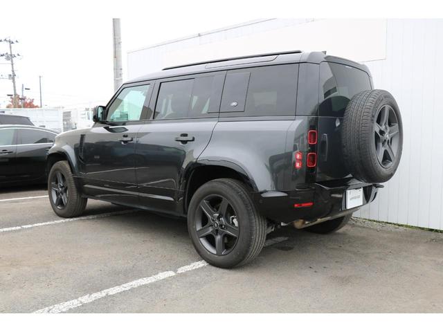 ディフェンダー １１０Ｘ－ダイナミックＳＥ　Ｄ３００　ＡＣＣ　プライバシーガラス　２０インチブラックＡＷ　ブラックパック（2枚目）