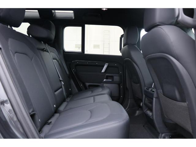 ディフェンダー １１０Ｘ－ダイナミックＳＥ　Ｄ３００　ＡＣＣ　プライバシーガラス　２０インチブラックＡＷ　ブラックパック（19枚目）