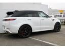 ３世代目のＲＡＮＧＥＲＯＶＥＲ　ＳＰＯＲＴも伝統的なダックテールデザインです。