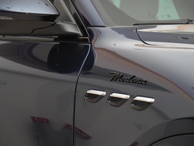 グレカーレ モデナ　認定保証２年付　初期限定カラー　シートベンチレーション　イエローキャリパー　２０インチＡＷ　スカイフックサスペンション　ＳｏｎｕｓＦａｂｅｒ１４スピーカー　フロントシートヒーター　キックセンサー（20枚目）