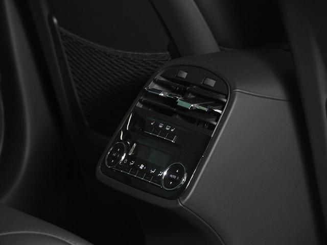 モデナ　２０２３年モデル　認定保証２年付　サンルーフ　アルカンタラヘッドライニング　４ゾーンクライメートコントロール　Ｂｏｗｅｒｓ＆Ｗｉｌｋｉｎｓサウンドシステム　フロントシートベンチレーション(38枚目)