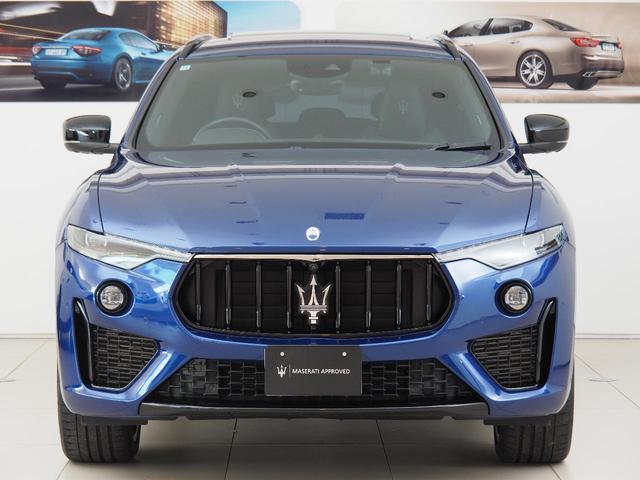 レヴァンテ モデナＳ　認定保証２年付　サンルーフ　カーボンインテリア　シートエアコン　Ｂ＆Ｗサウンド　アルカンタラルーフ　全席ヒーター　黒本革／グレーステッチ　カーボンパドル　イルミネーションドアステップ　マイカペイント（16枚目）