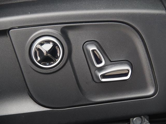 レヴァンテ モデナＳ　認定保証２年付　サンルーフ　カーボンインテリア　シートエアコン　Ｂ＆Ｗサウンド　アルカンタラルーフ　全席ヒーター　黒本革／グレーステッチ　カーボンパドル　イルミネーションドアステップ　マイカペイント（44枚目）