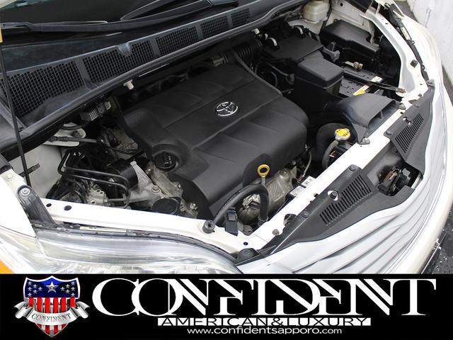 シエナ 　リミテッド　４ＷＤ　社外２２インチＡＷ　車高調　ツインサンルーフ　両側パワースライドドア　格納サードシート　地デジ・ナビ　フロント・サイド・バックカメラ　電動格納ミラー　ＢＳＭ　フリップダウンモニター（55枚目）