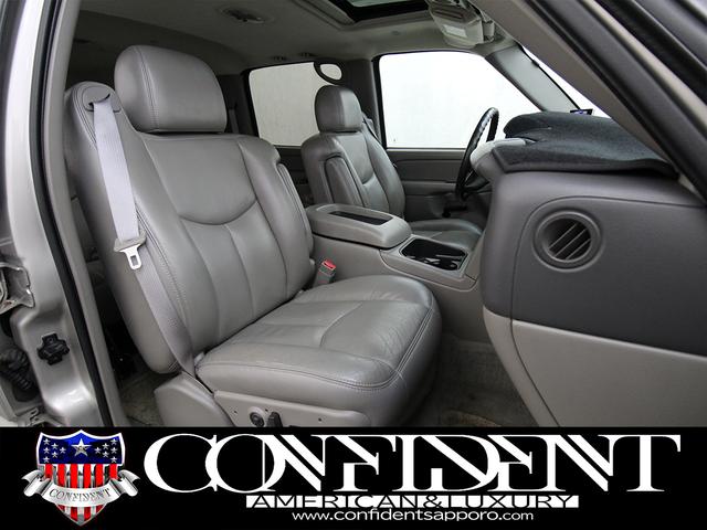 シボレーサバーバン 　Ｚ７１　４ＷＤ　７人乗り　レザーシート　セカンドキャプテンシート　オートチェック付き　　ミッキートンプソン１６インチＡＷ　グッドリッチオールテレーン　地デジナビ・バックカメラ　サンルーフ（33枚目）