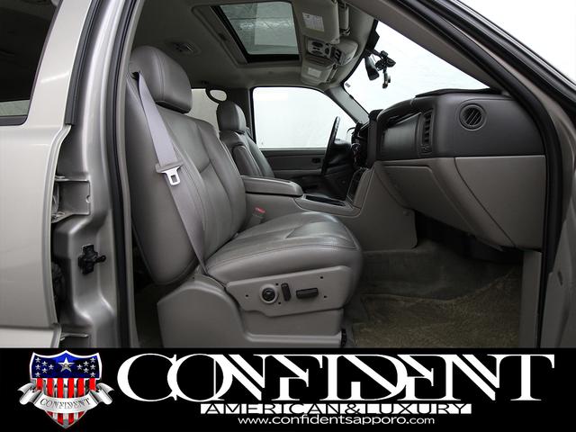 シボレーサバーバン 　Ｚ７１　４ＷＤ　７人乗り　レザーシート　セカンドキャプテンシート　オートチェック付き　　ミッキートンプソン１６インチＡＷ　グッドリッチオールテレーン　地デジナビ・バックカメラ　サンルーフ（34枚目）