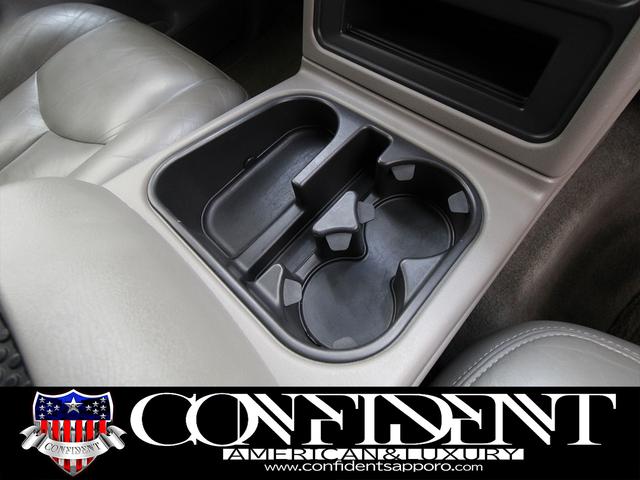 シボレーサバーバン 　Ｚ７１　４ＷＤ　７人乗り　レザーシート　セカンドキャプテンシート　オートチェック付き　　ミッキートンプソン１６インチＡＷ　グッドリッチオールテレーン　地デジナビ・バックカメラ　サンルーフ（45枚目）