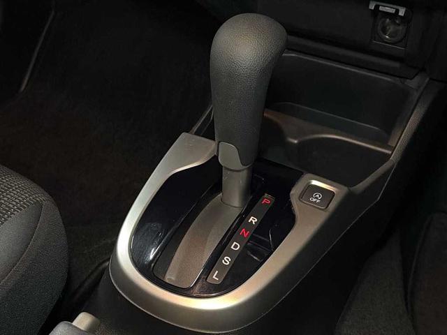 フィット １３Ｇ・Ｆパッケージ　シティブレーキアシスト　ナビ　ＴＶ　バックカメラ　ＥＴＣ（15枚目）