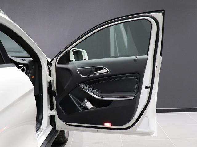 GLA220 4マチック ワンオーナー 純正ナビ(14枚目)