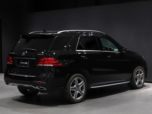 GLE350d 4マチックスポーツ ワンオーナー harman/kardon 黒革シート フットトランクオープナー LEDヘッドライト 全方位カメラ レーダーセーフティ ランニングボード(13枚目)