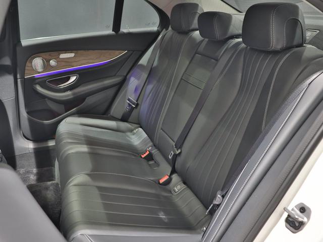 E450 4マチック エクスクルーシブ ワンオーナー EXC サンルーフ Burmester 純正ドラレコ マルチビームLED コックピッドD エアバランス ベンチレーター フットトランクOP 全方位カメラ ヘッドアップディスプレイ(22枚目)